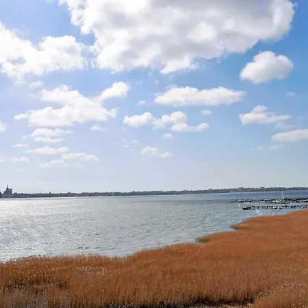 Anne Mit Sonnenterra * Altefähr